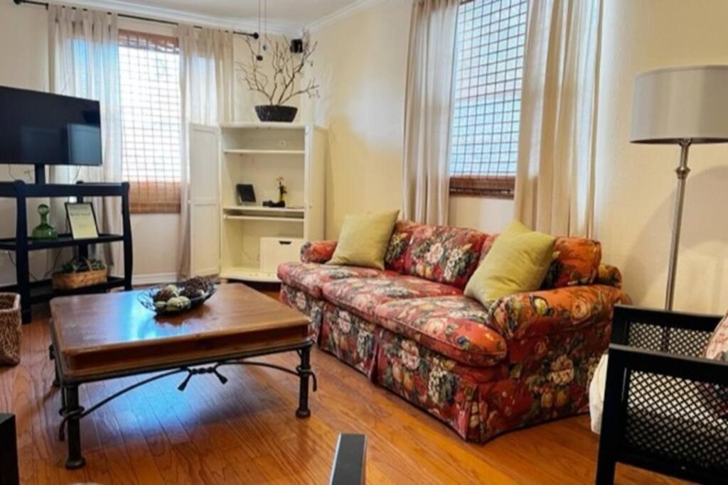 House Close To Downtown, Airport, Raymond James Stadium, And Many More Places Tampa Exterior photo
