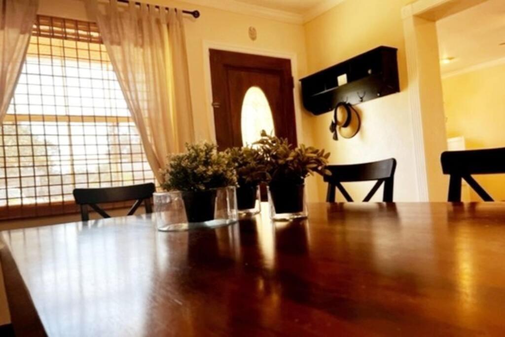 House Close To Downtown, Airport, Raymond James Stadium, And Many More Places Tampa Exterior photo