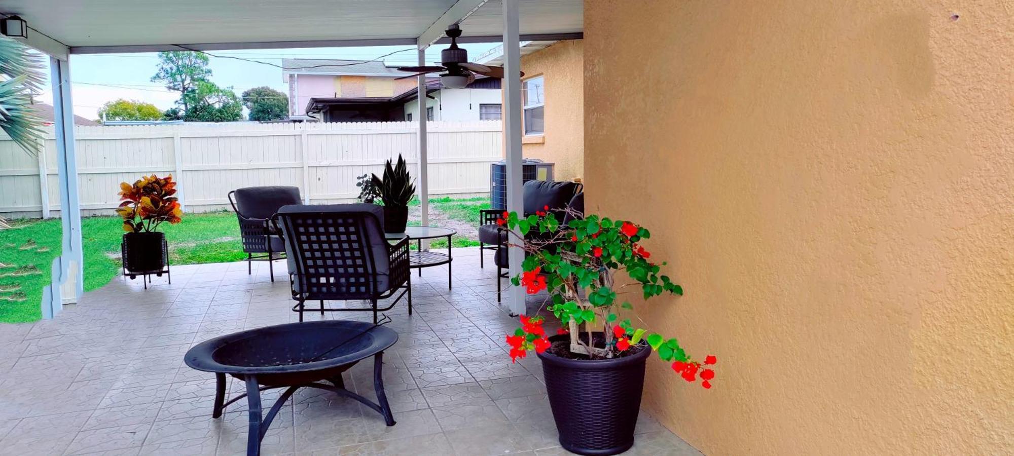 House Close To Downtown, Airport, Raymond James Stadium, And Many More Places Tampa Exterior photo